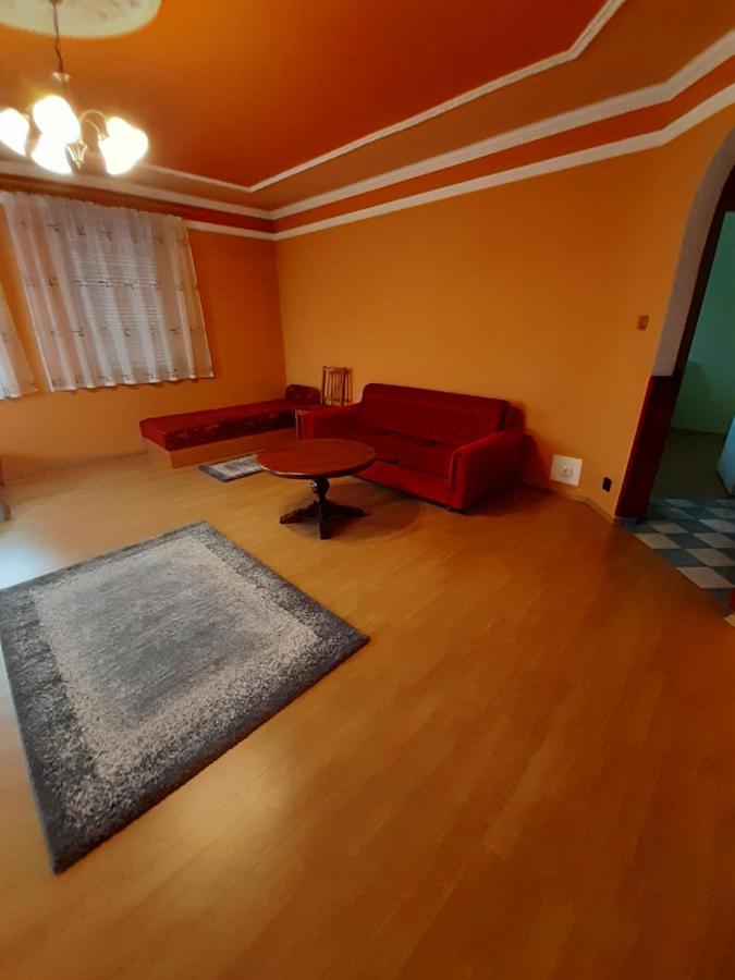 Dunafoldvar Gabor Pal 1 Apartman 1 Szoba المظهر الخارجي الصورة