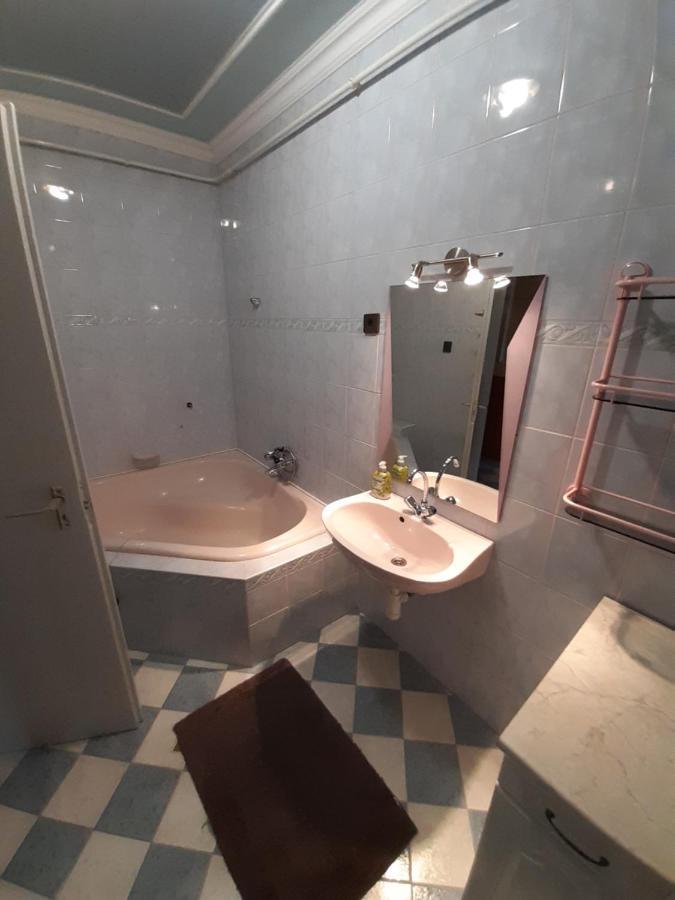 Dunafoldvar Gabor Pal 1 Apartman 1 Szoba المظهر الخارجي الصورة